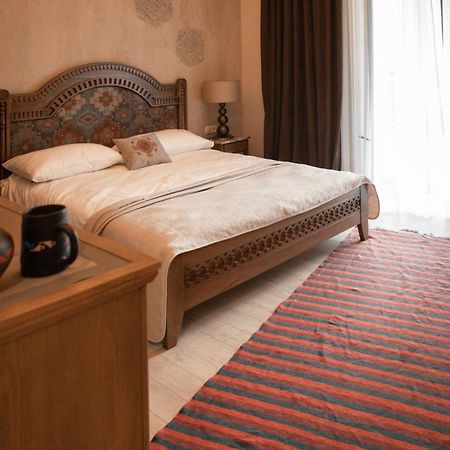 Boutique Ethno Hotel 久姆里 外观 照片