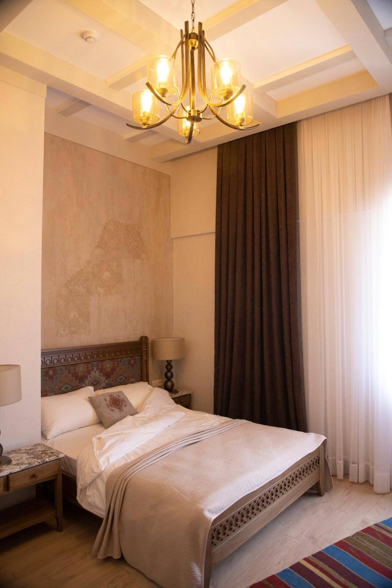 Boutique Ethno Hotel 久姆里 外观 照片